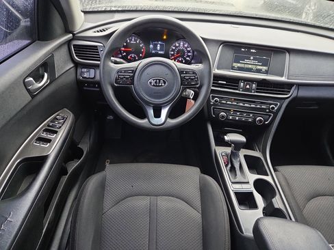 Used 2018 Kia Optima LX w/ 17" Alloy Wheels Package image 13