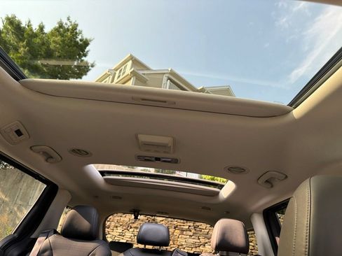 Certified 2024 Kia Carnival SX Prestige FWD image 26