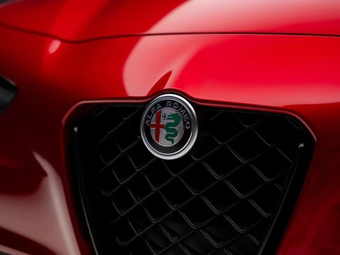 Used 2023 Alfa Romeo Giulia Quadrifoglio w/ Active Assist Plus Package RWD image 13