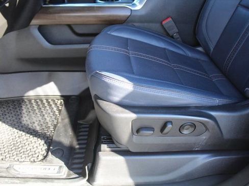 Used 2025 Chevrolet Silverado 2500 High Country w/ Technology Package image 48