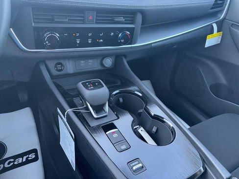 New 2026 Nissan Rogue S image 16