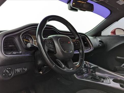 Used 2016 Dodge Challenger R/T image 22