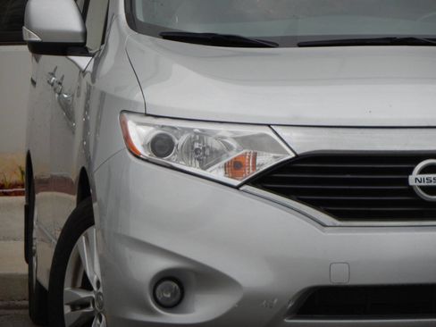 Used 2012 Nissan Quest SL w/ Value Cargo Pkg image 9