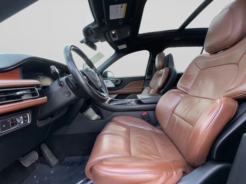 Used 2020 Lincoln Aviator Reserve w/ Equipment Group 201A image 17