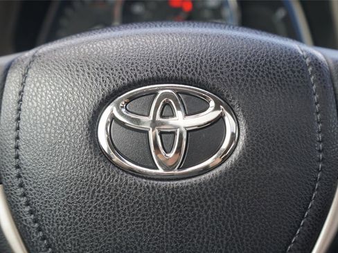 Used 2015 Toyota RAV4 Limited w/ Technology Package AWD/4WD image 15