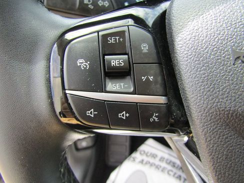 Used 2023 Ford Escape Platinum image 17