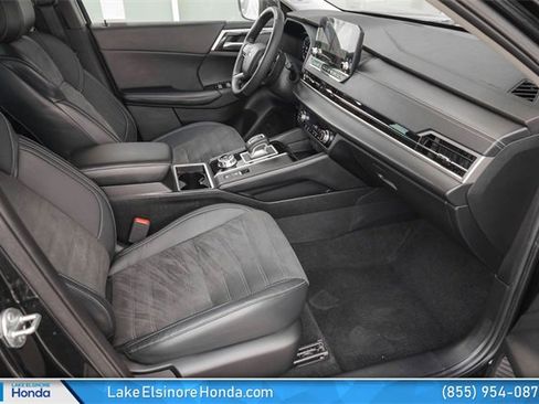 Used 2023 Mitsubishi Outlander SE image 18