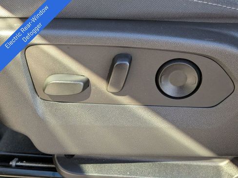 Used 2023 GMC Sierra 1500 Elevation image 15