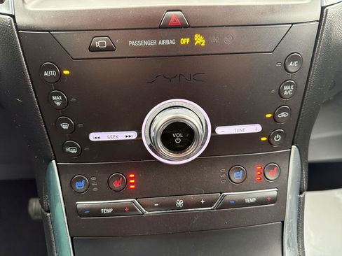 Used 2020 Ford Edge Titanium w/ Equipment Group 301A image 27