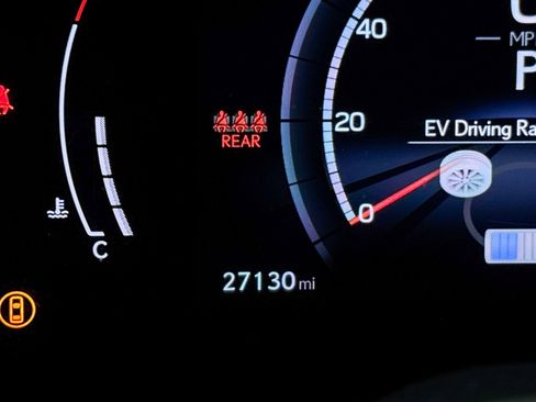 Used 2023 Lexus RX 500h F Sport w/ Cold Area Package image 28