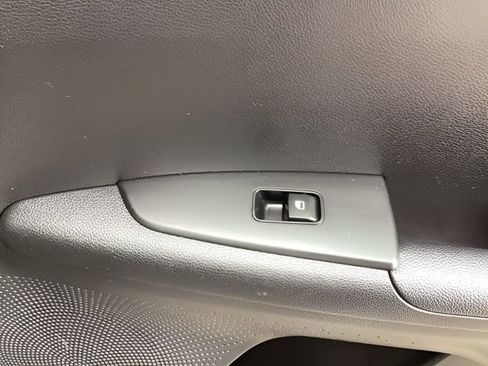 Used 2023 Kia Forte LXS image 18