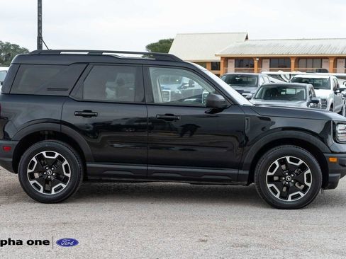 Used 2021 Ford Bronco Sport Outer Banks w/ Outer Banks Package (96D) image 4