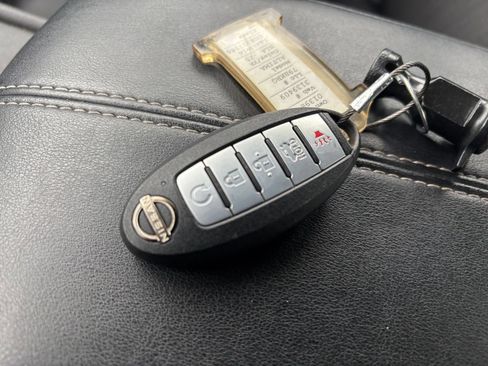Used 2025 Nissan Altima 2.5 SV FWD image 25