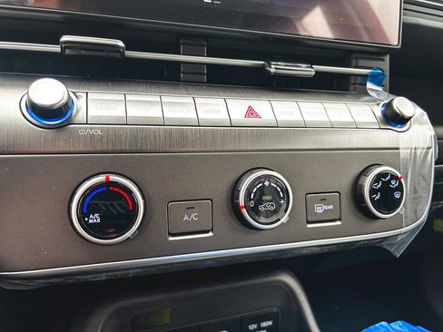 New 2026 Hyundai Kona SE image 21