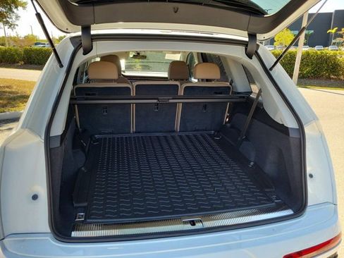 Certified 2025 Audi Q7 3.0T Premium Plus w/ Premium Plus Package image 8