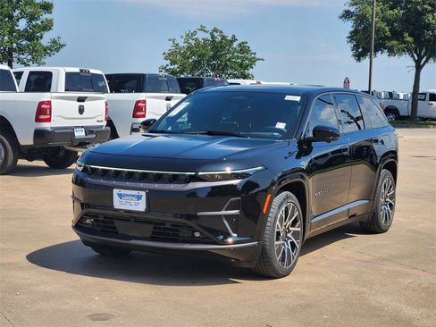 New 2025 Jeep Wagoneer S Limited image 2