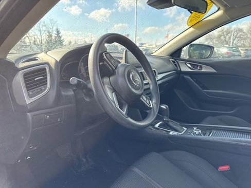 Used 2018 MAZDA MAZDA3 Sport w/ Preferred Equipment Package image 6
