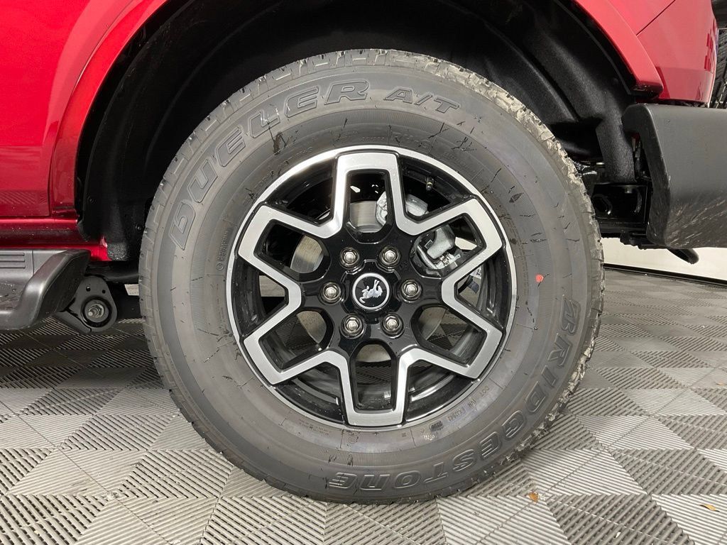 New 2026 Ford Bronco Outer Banks AWD/4WD image 10