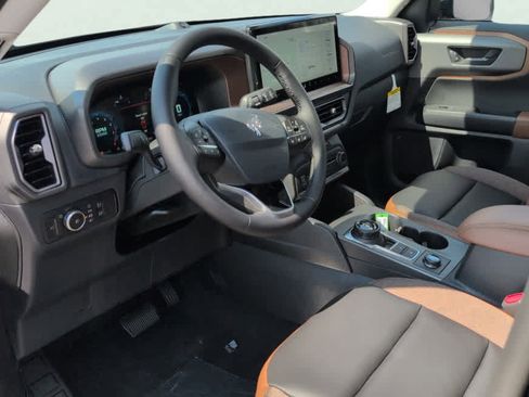 New 2025 Ford Bronco Sport Outer Banks w/ Outer Banks Tech Package+ AWD/4WD image 5