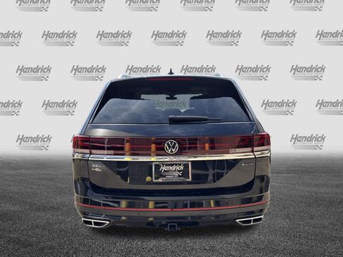 Used 2024 Volkswagen Atlas SEL Premium R-Line AWD/4WD image 9