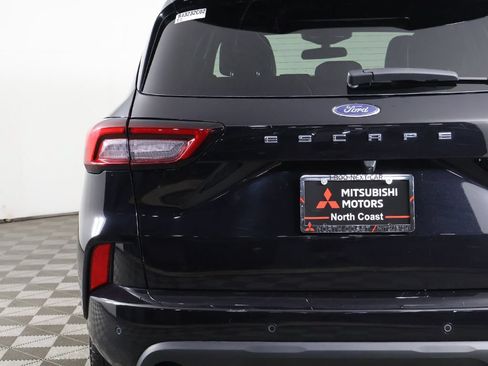 Used 2023 Ford Escape ST-Line w/ Tech Pack #1 AWD/4WD image 16