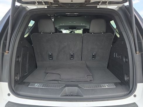 Used 2024 Chevrolet Tahoe Premier image 16