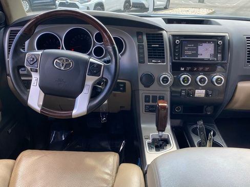 Used 2015 Toyota Sequoia Platinum RWD image 10