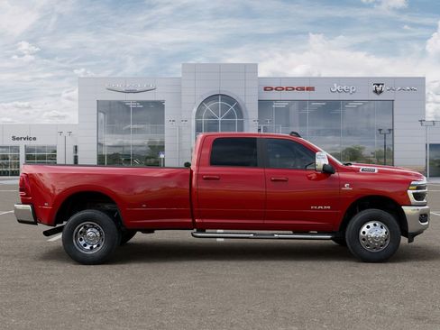 New 2026 RAM 3500 Laramie w/ Max Tow Package AWD/4WD image 22