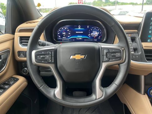 Used 2023 Chevrolet Tahoe Premier AWD/4WD image 24
