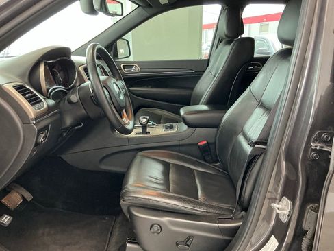 Used 2014 Jeep Grand Cherokee Limited w/ Trailer Tow Group IV AWD/4WD image 23