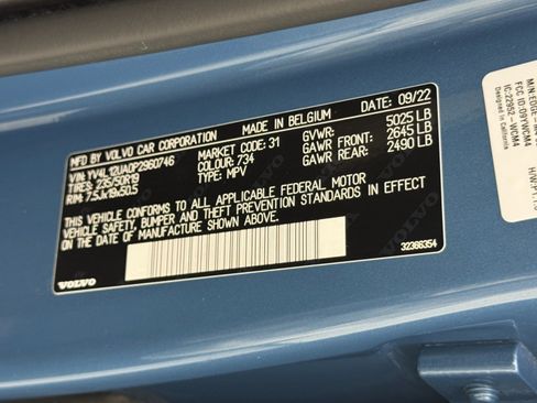 Used 2023 Volvo XC40 B5 Ultimate image 47