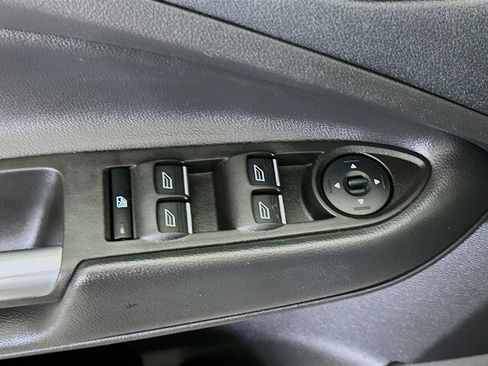 Used 2017 Ford Escape SE w/ Equipment Group 201A AWD/4WD image 15