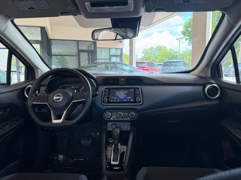 Used 2025 Nissan Versa SV FWD image 28