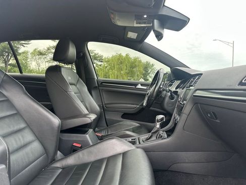 Used 2016 Volkswagen Golf 4-Door AWD/4WD image 24
