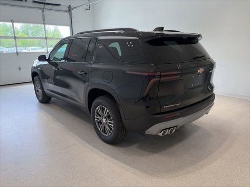 New 2026 Chevrolet Traverse LT w/ Driver Confidence Package FWD image 4