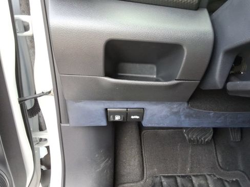 Used 2023 Nissan Kicks SV FWD image 36