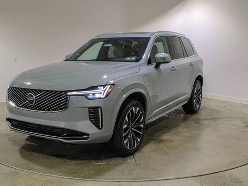 New 2026 Volvo XC90 T8 Plus w/ Protection Package Premier AWD/4WD image 1