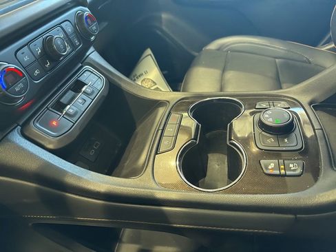 Used 2023 GMC Acadia AT4 w/ Preferred Package image 20