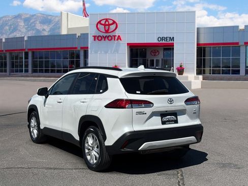 Used 2024 Toyota Corolla Cross LE AWD/4WD image 5