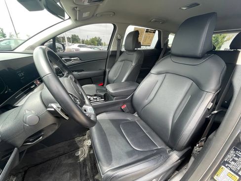 Certified 2025 Kia Sportage EX AWD/4WD image 20
