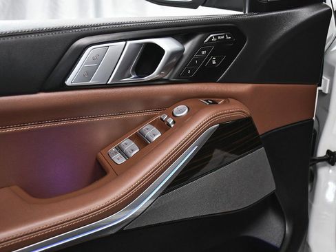 Used 2026 BMW X7 xDrive40i image 10