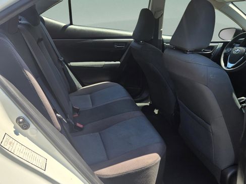 Used 2018 Toyota Corolla LE FWD image 22