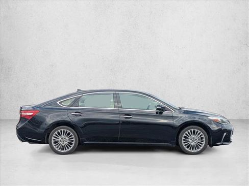 Used 2017 Toyota Avalon Limited w/ All Weather Liner Package image 4