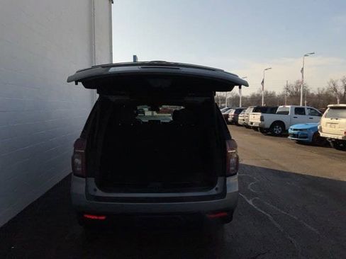 Used 2023 Chevrolet Tahoe Z71 w/ Luxury Package image 8