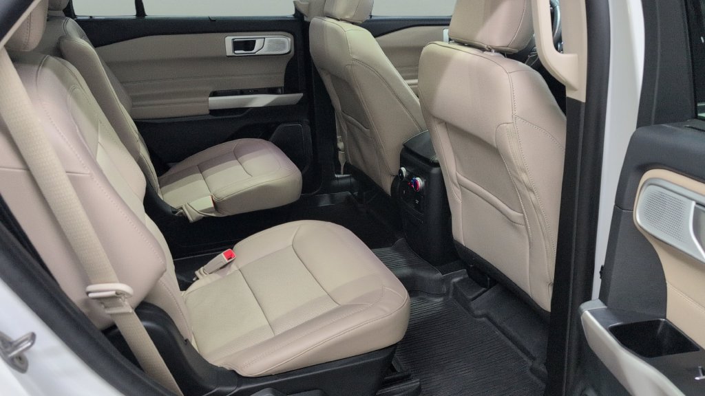 Used 2023 Ford Explorer Limited AWD/4WD image 24
