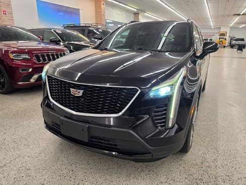 Used 2019 Cadillac XT4 Sport AWD/4WD image 2