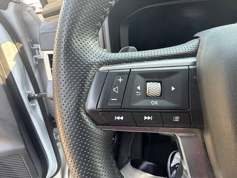 Used 2024 Mitsubishi Outlander SEL AWD/4WD image 10