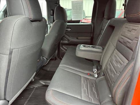 Used 2025 Nissan Frontier PRO-4X w/ Interior Protection Package image 12