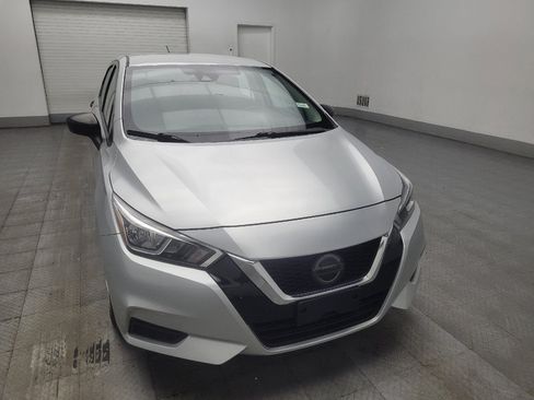 Used 2020 Nissan Versa S FWD image 14