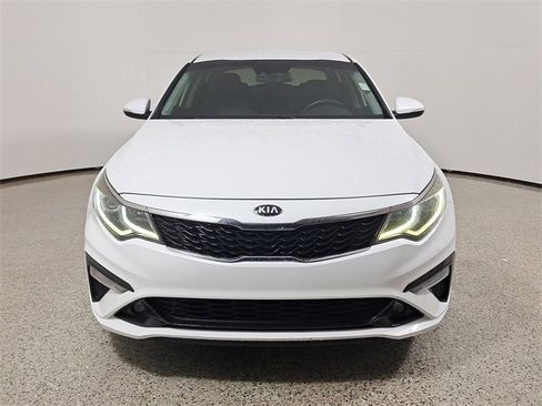 Used 2019 Kia Optima S image 3